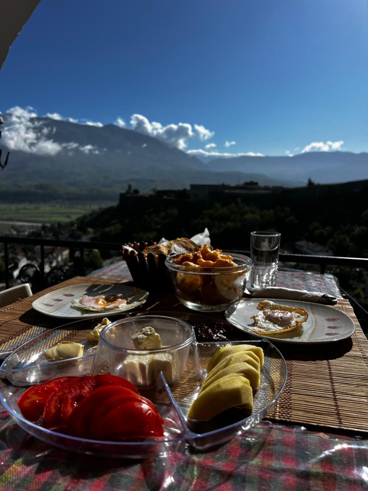 Guest House Salaria Gjirokastër 外观 照片