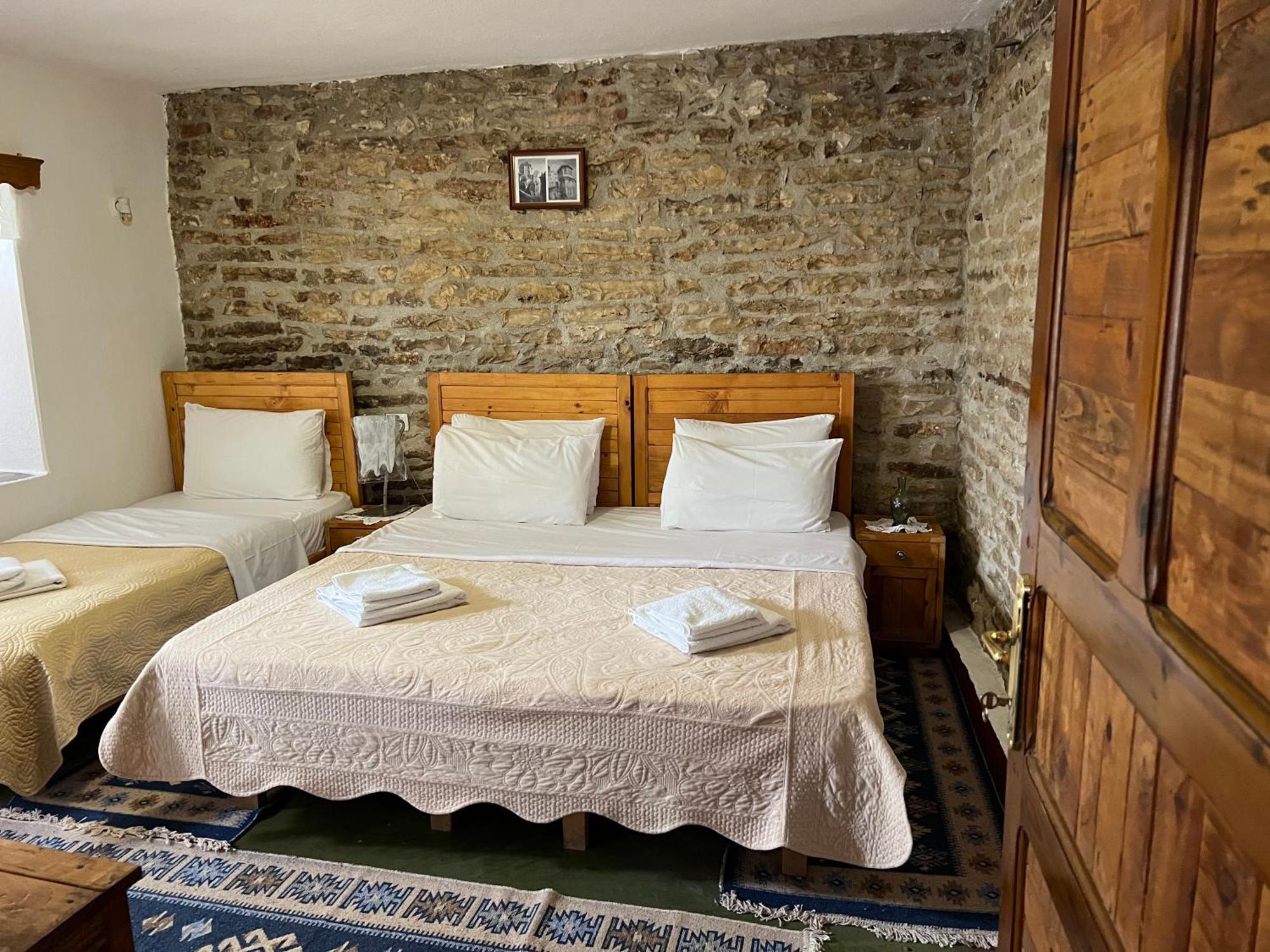Guest House Salaria Gjirokastër 外观 照片
