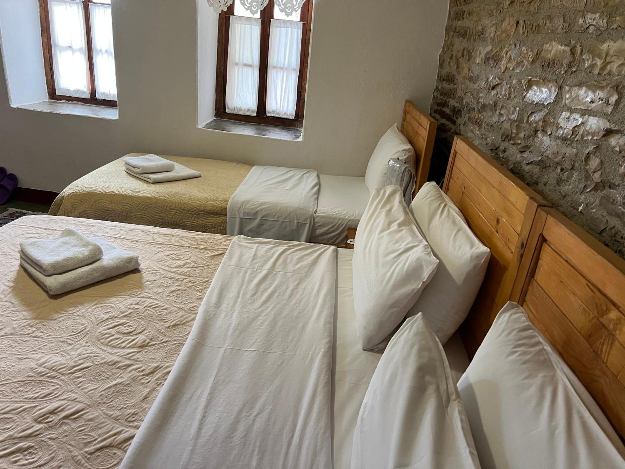 Guest House Salaria Gjirokastër 外观 照片