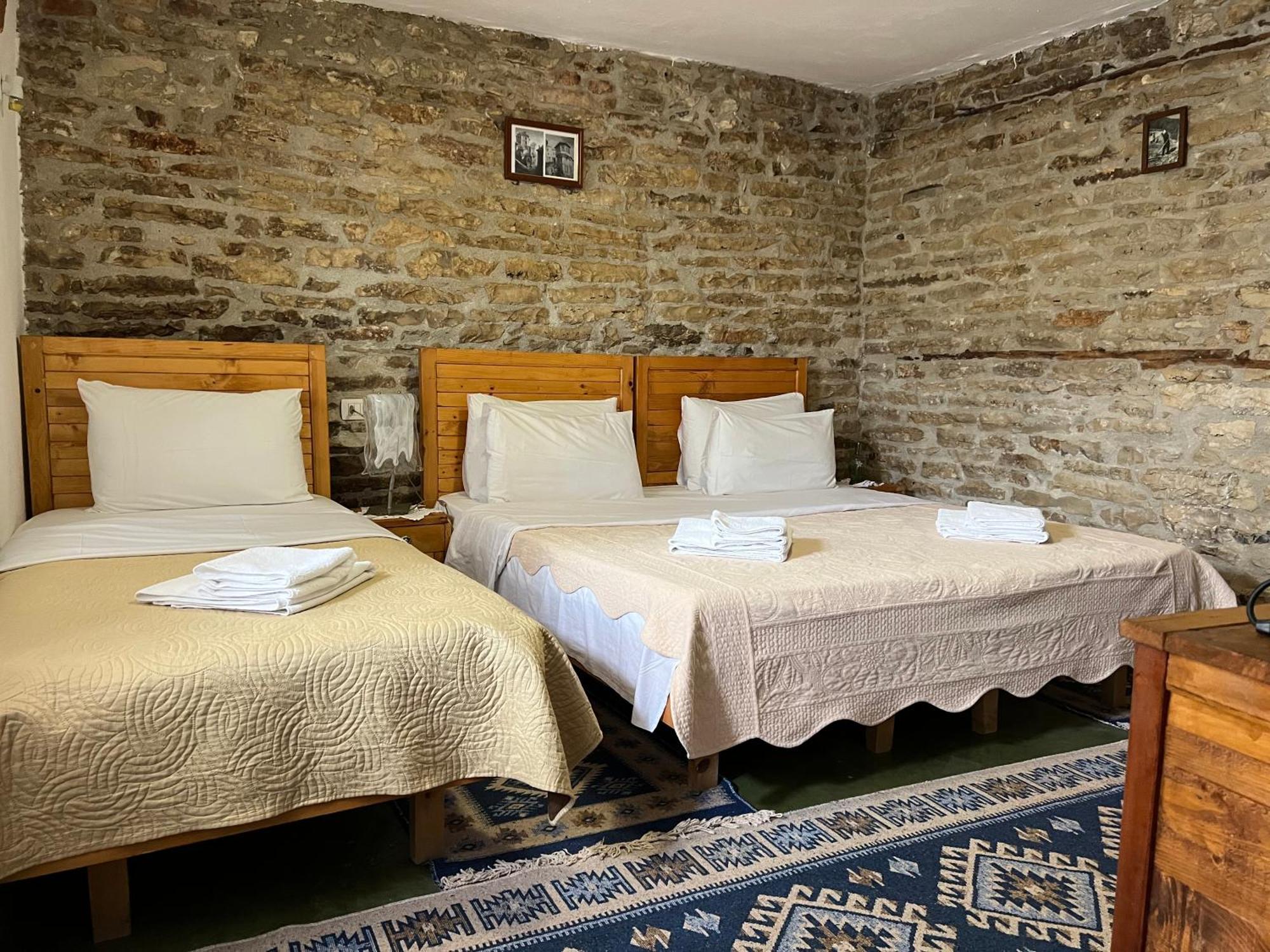 Guest House Salaria Gjirokastër 外观 照片