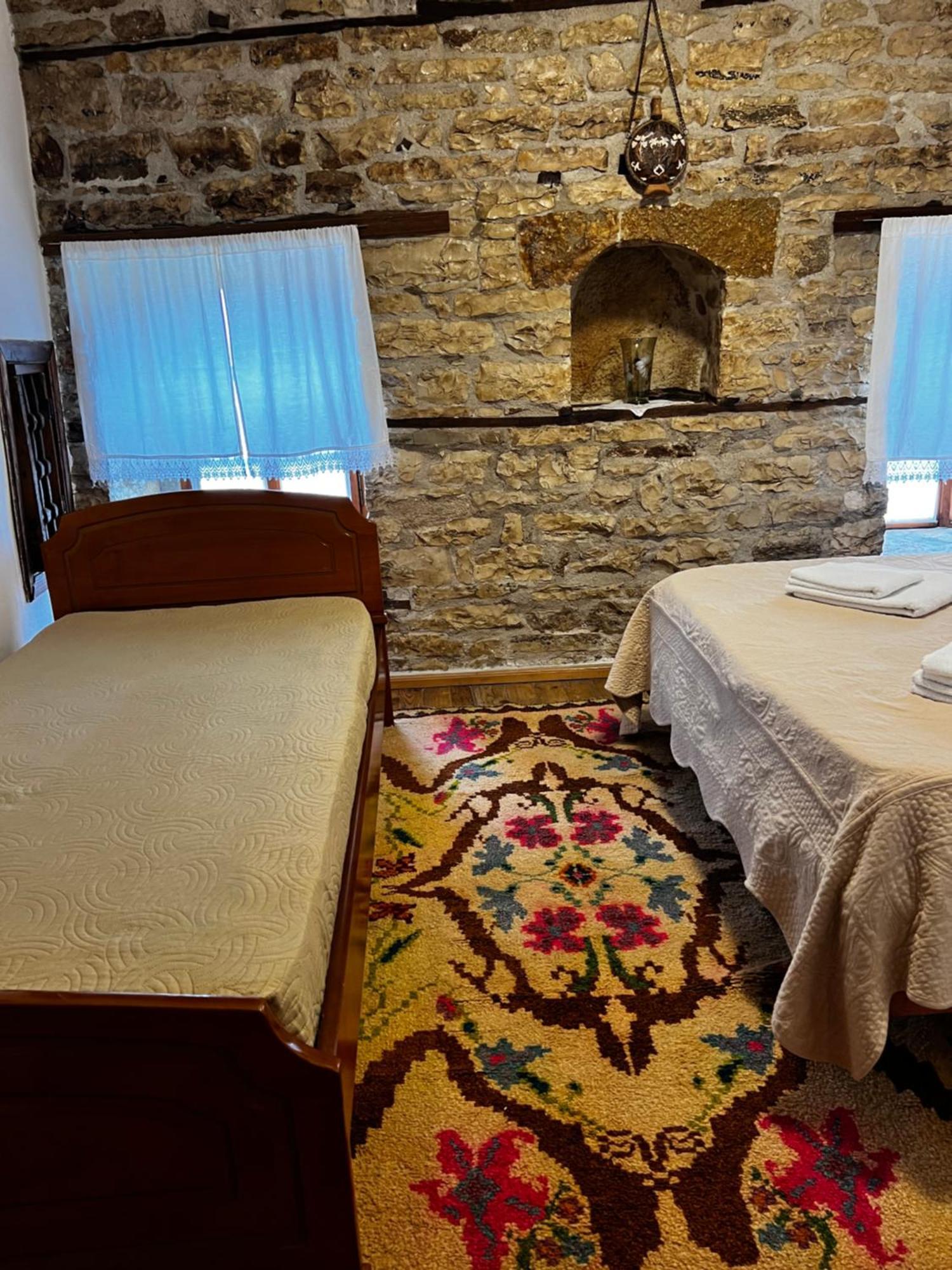 Guest House Salaria Gjirokastër 外观 照片